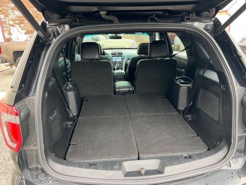 Used 2017 Ford Explorer Sport w/ Equipment Group 401A image 12