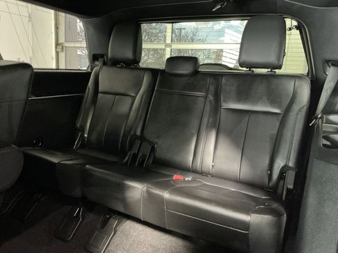 Used 2020 Ford Expedition XLT w/ Equipment Group 202A image 33