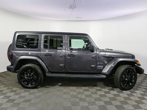 Used 2021 Jeep Wrangler Unlimited Sahara w/ Cold Weather Group image 14