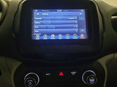 Used 2020 Jeep Renegade Latitude w/ Popular Equipment Group FWD image 25