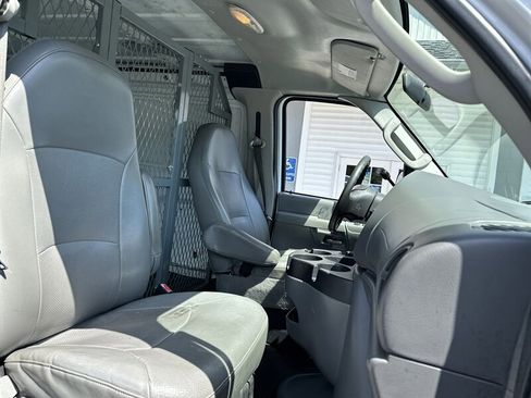 Used 2008 Ford E-150 and Econoline 150 RWD image 13
