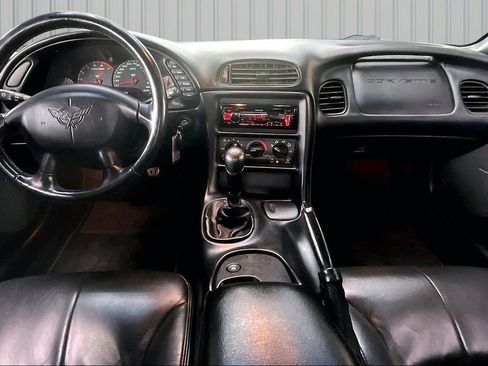 Used 1999 Chevrolet Corvette Coupe RWD image 7