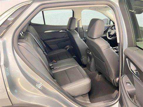 Certified 2025 Buick Envision Preferred image 9