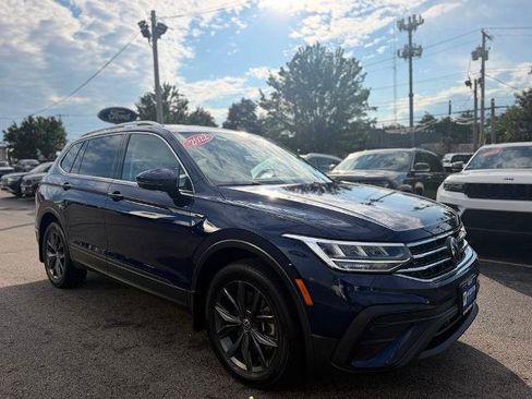 Used 2022 Volkswagen Tiguan SE FWD image 12