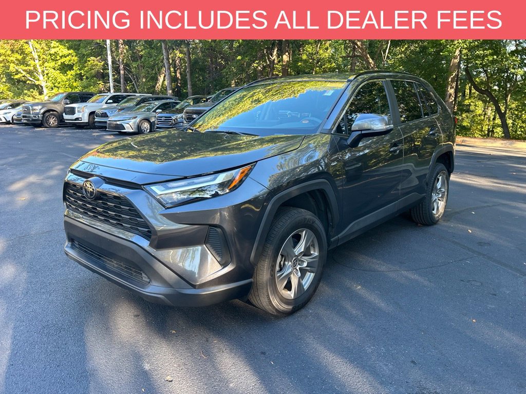 Used 2023 Toyota RAV4 XLE FWD image 4