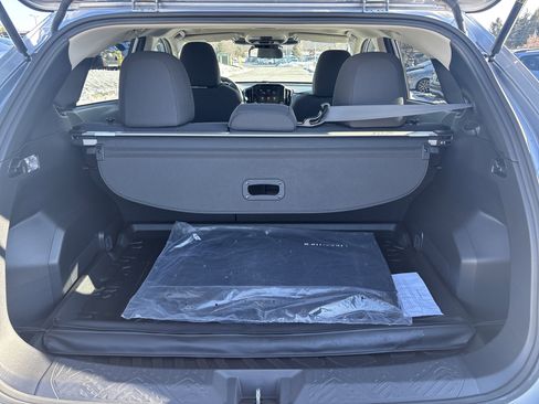 Used 2025 Subaru Crosstrek 2.0i Premium image 6