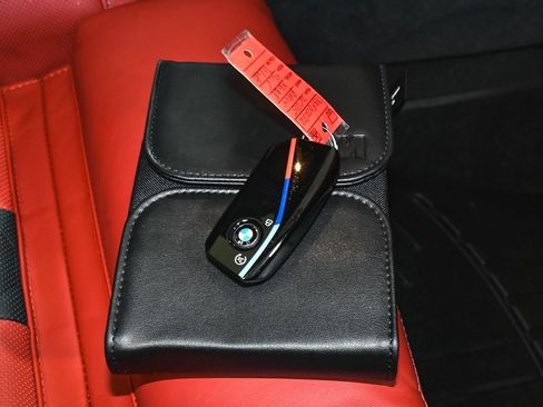 Used 2025 BMW X6 M Competition w/ Executive Package AWD/4WD image 73
