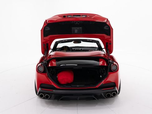 Used 2019 Ferrari Portofino RWD image 49
