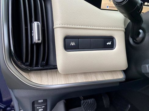 New 2026 Nissan Armada Platinum w/ Convenience Package image 9