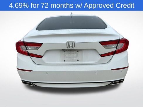 Used 2019 Honda Accord Touring image 11