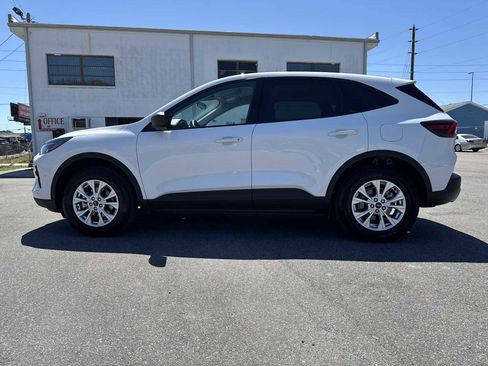 Used 2025 Ford Escape Active AWD/4WD image 4