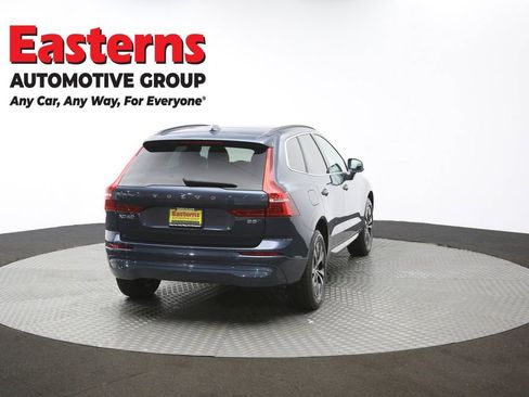 Used 2023 Volvo XC60 B5 Core image 38