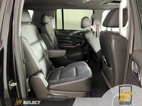Used 2019 Chevrolet Suburban Premier AWD/4WD image 26
