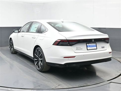 New 2025 Honda Accord Touring image 7