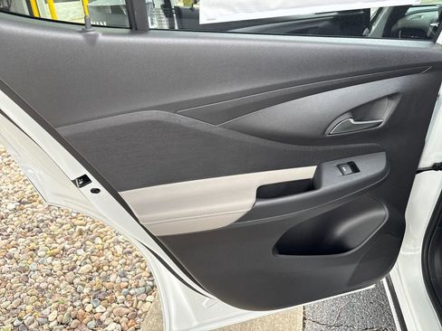 New 2026 Buick Envista Avenir FWD image 30