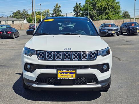 Used 2025 Jeep Compass Limited AWD/4WD image 6