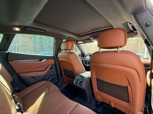 Certified 2022 Maserati Levante Modena image 30