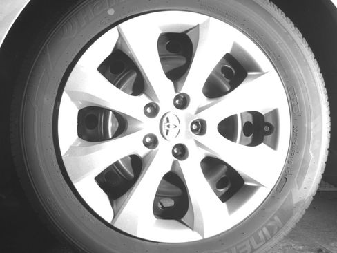Used 2025 Toyota Corolla LE FWD image 14
