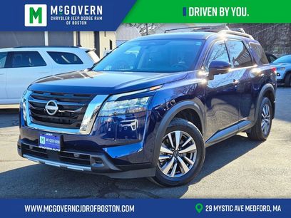Used 2024 Nissan Pathfinder SL