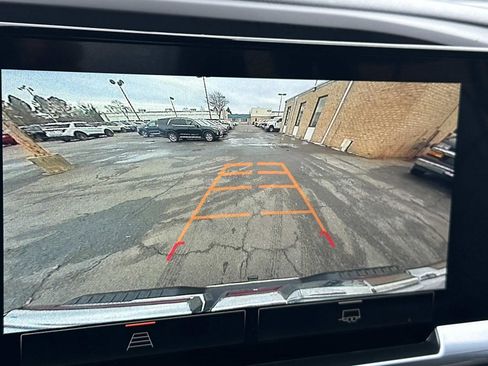 Used 2025 GMC Sierra 1500 SLT image 12