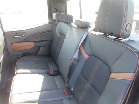 New 2026 GMC Canyon AT4 AWD/4WD image 14