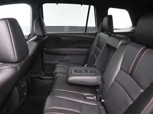 Used 2023 Honda Passport TrailSport image 14