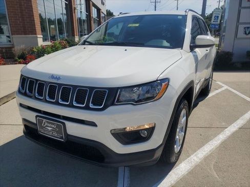 Certified 2018 Jeep Compass Latitude w/ Popular Equipment Group image 10
