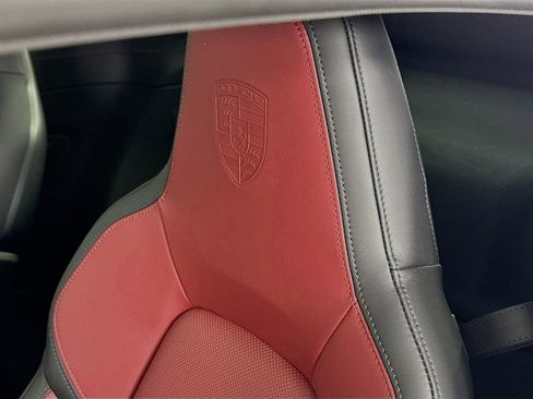 Certified 2025 Porsche 911 Carrera image 15