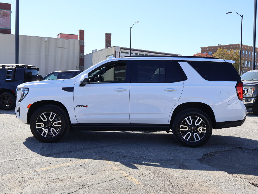 Used 2024 GMC Yukon AT4 w/ AT4 Premium Package AWD/4WD image 3