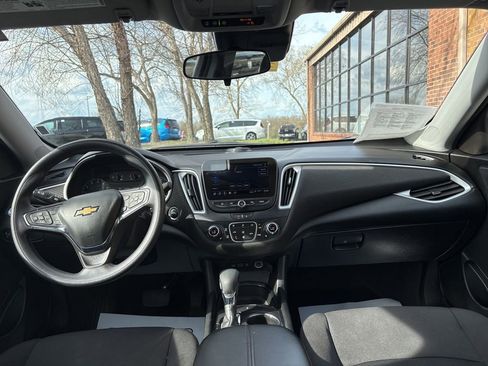 Used 2023 Chevrolet Malibu LT image 22