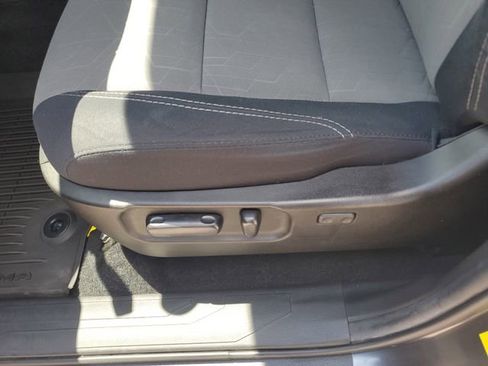 Used 2021 Toyota Tacoma TRD Sport AWD/4WD image 16