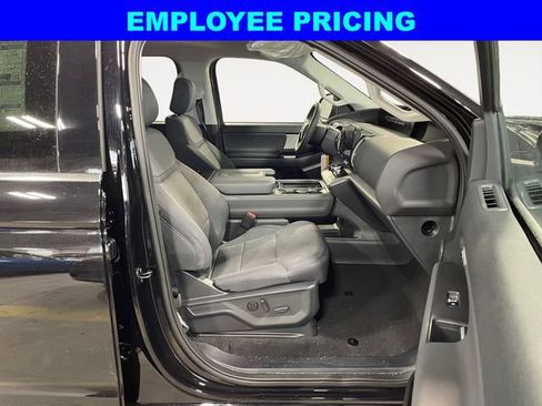 New 2025 Ford Expedition Active AWD/4WD image 15