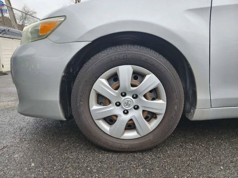 Used 2010 Toyota Camry image 22