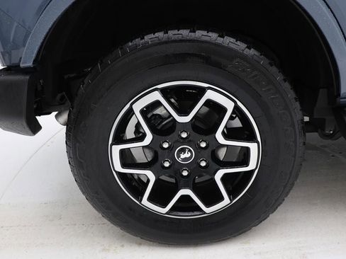 Used 2025 Ford Bronco Outer Banks image 10