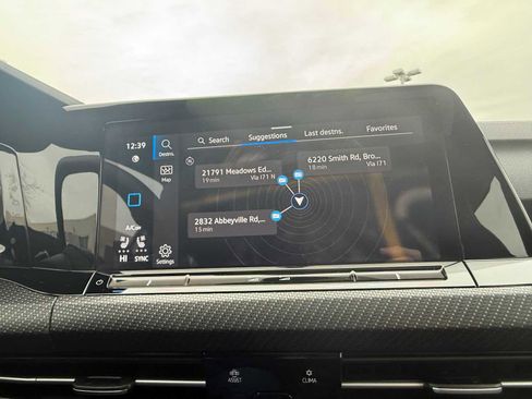 Certified 2024 Volkswagen Golf R image 26