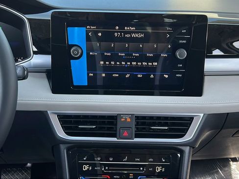 New 2026 Volkswagen Taos SE image 19