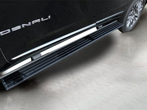 Used 2023 GMC Yukon Denali Ultimate image 10