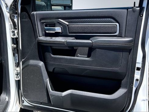 Certified 2026 RAM 2500 Big Horn AWD/4WD image 15