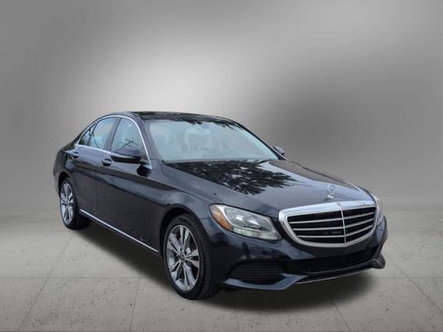 Used 2017 Mercedes-Benz C 300 Sedan image 8