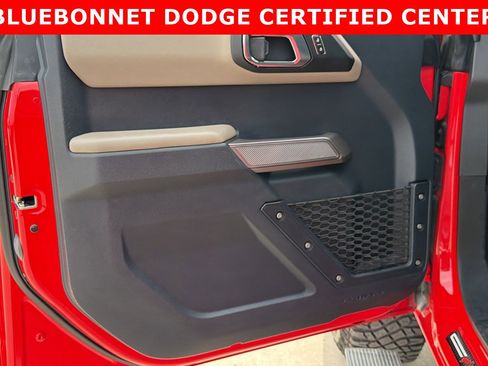 Used 2023 Ford Bronco Wildtrak AWD/4WD image 9