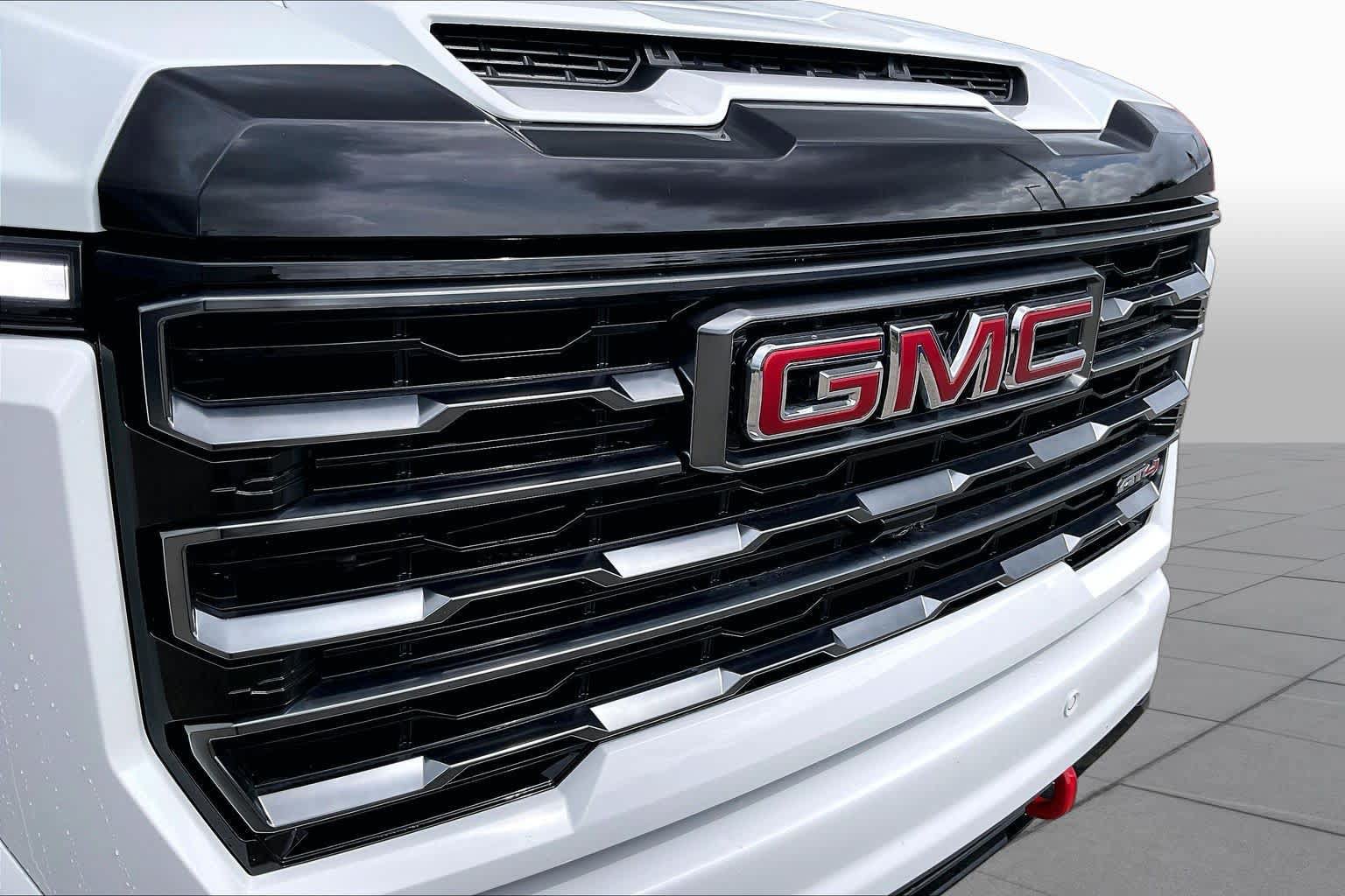 Used 2025 GMC Sierra 2500 AT4 AWD/4WD image 29