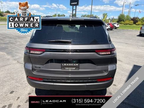 Used 2024 Jeep Grand Cherokee Altitude AWD/4WD image 4