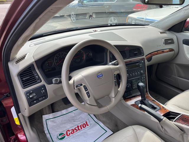 Used 2006 Volvo V70 2.4 FWD image 10