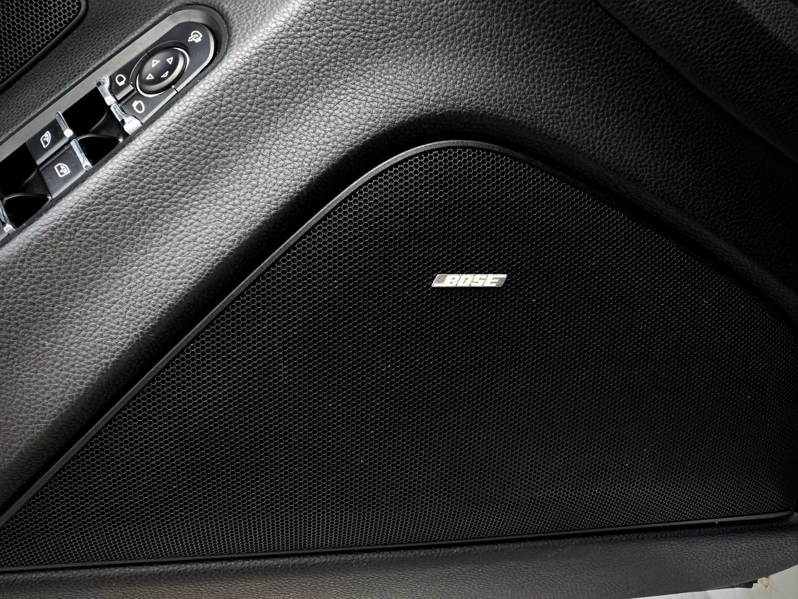 Used 2014 Porsche Panamera 4 AWD/4WD image 47