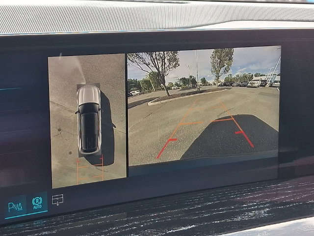 Certified 2026 Cadillac Escalade IQ Luxury 1 AWD/4WD image 18