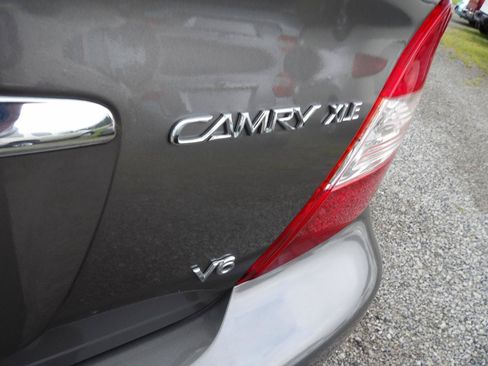 Used 2003 Toyota Camry XLE FWD image 5