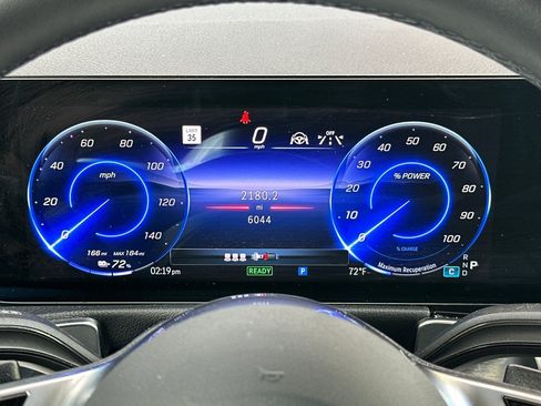 Used 2025 Mercedes-Benz EQB 250+ image 24