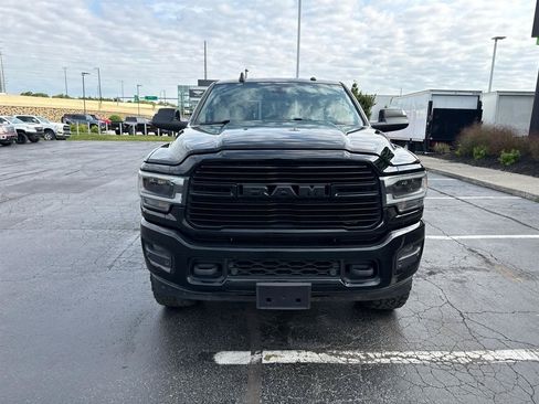 Used 2019 RAM 2500 Laramie w/ Black Appearance Package AWD/4WD image 4