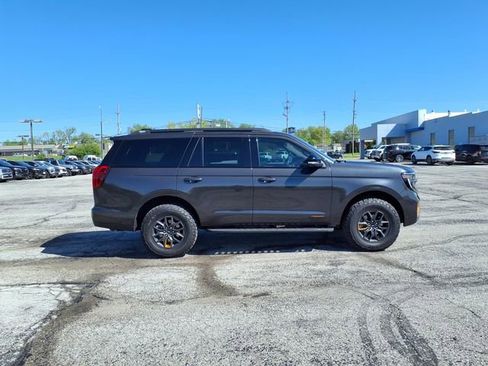 Used 2025 Ford Expedition Tremor AWD/4WD image 15