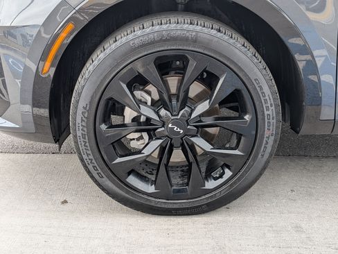 Used 2023 Kia Sorento SX image 14